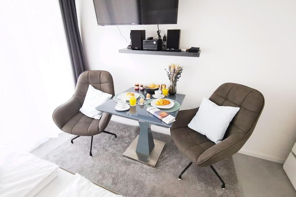 Hh 03 By Rockchair - Superhost Status - Modernes Apartment Mit Sonnigem Balkon & Premium Boxspringbetten In Winterhude - Hamburg Top Geheimtipp المظهر الخارجي الصورة