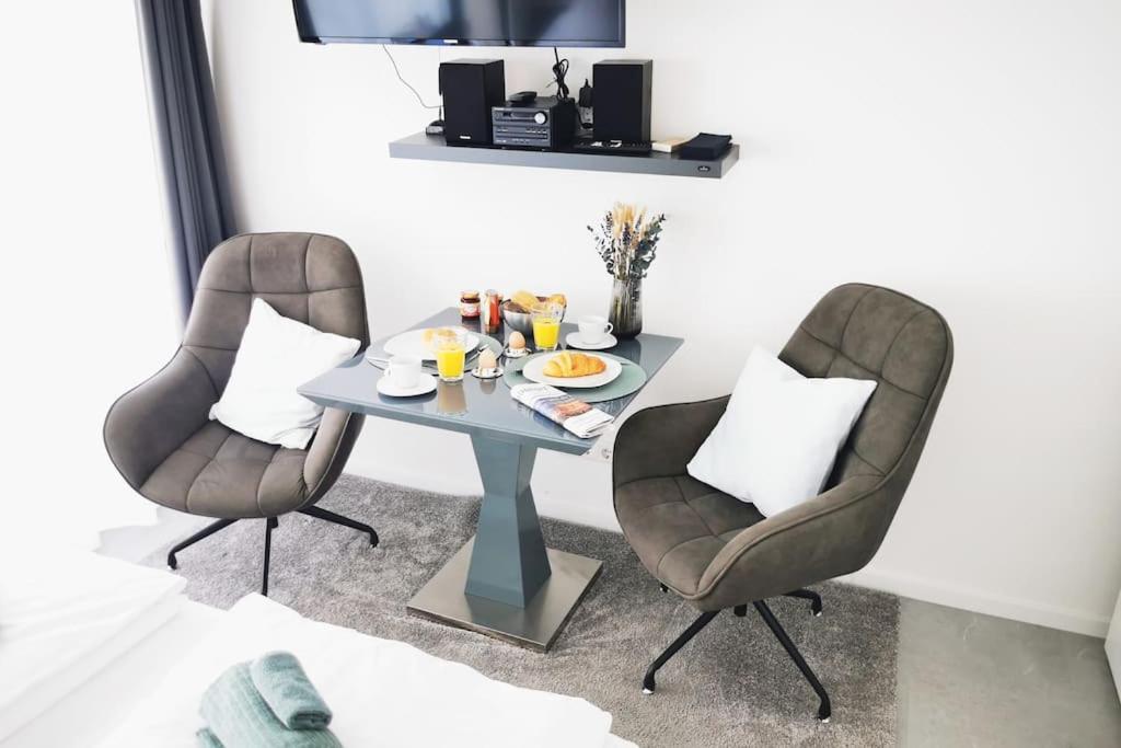 Hh 03 By Rockchair - Superhost Status - Modernes Apartment Mit Sonnigem Balkon & Premium Boxspringbetten In Winterhude - Hamburg Top Geheimtipp المظهر الخارجي الصورة