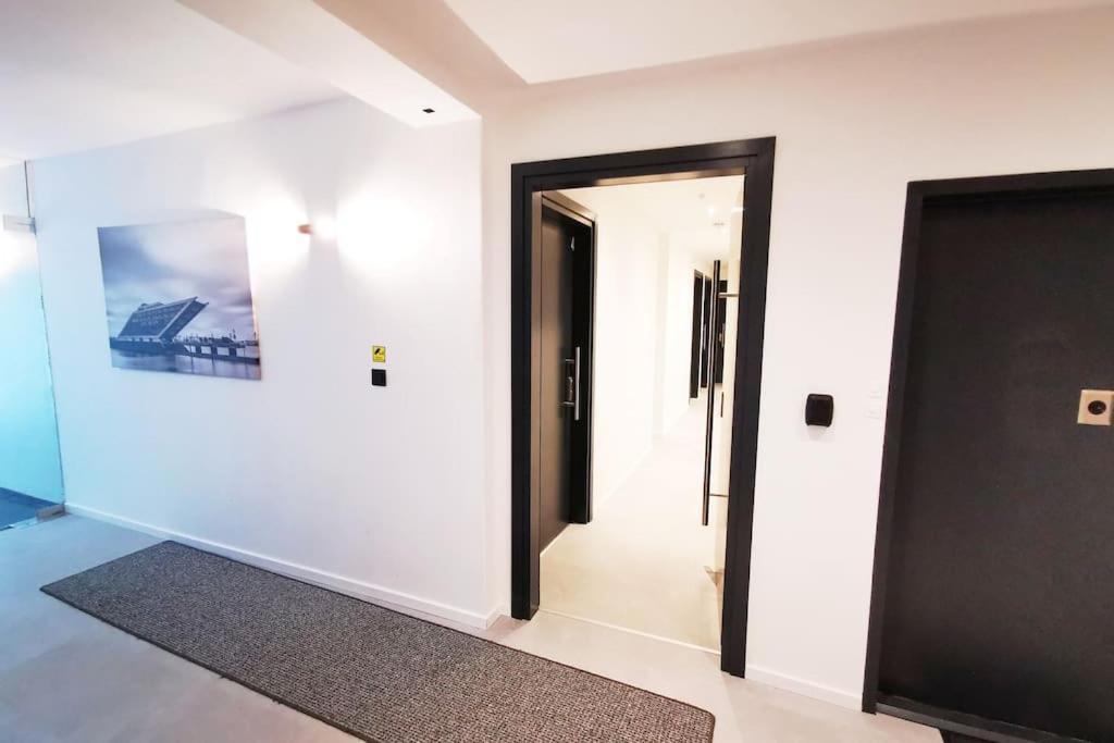 Hh 03 By Rockchair - Superhost Status - Modernes Apartment Mit Sonnigem Balkon & Premium Boxspringbetten In Winterhude - Hamburg Top Geheimtipp المظهر الخارجي الصورة